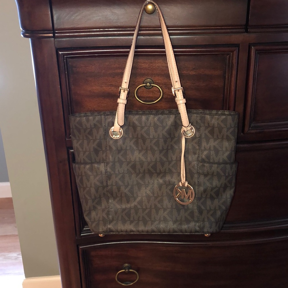 Michael korrs jet set